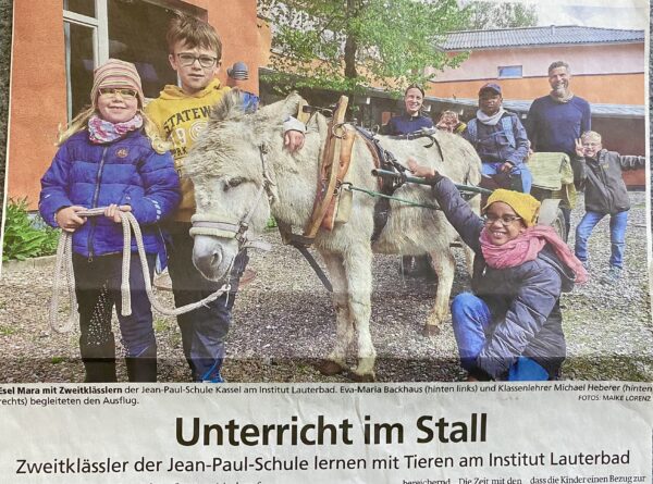 Berichterstattung der Hessische/ Niedersächsische Zeitung über das Projekt „Tierzeit“ der 2. Klasse der Jean-Paul-Schule Kassel